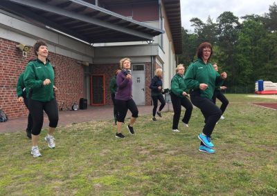 Gymnastikübungen während des Sportfests 2019